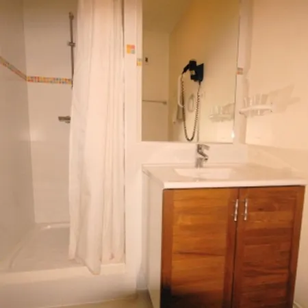 : 4 Pers, Sauna, Piscine Chauffee - Fr-1-859-14 *